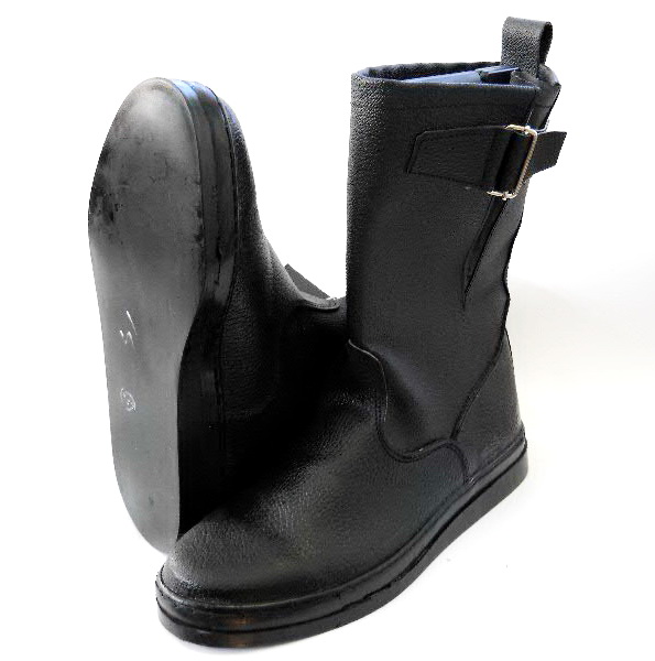 Ботинки асфальтоукладчика